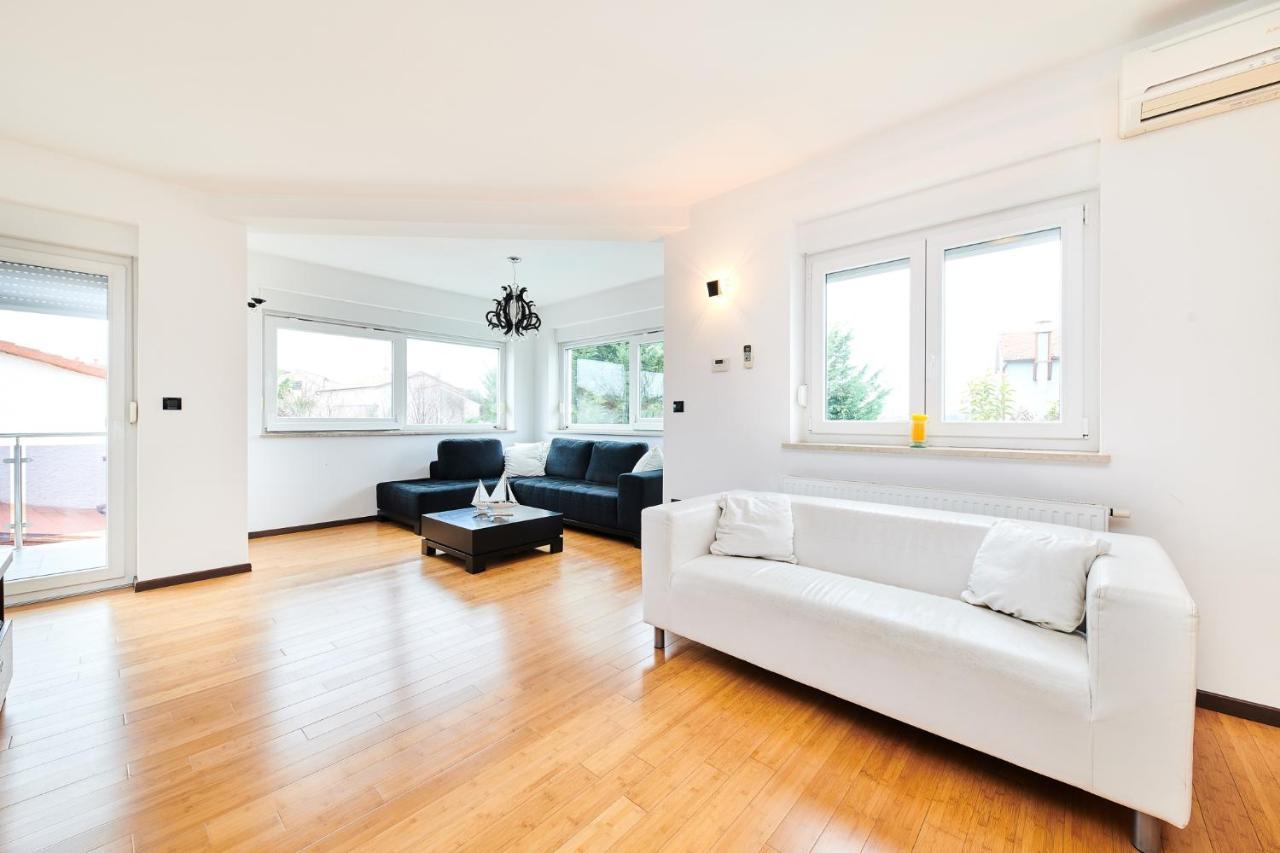 Ribarska Koliba - Stella Adria Villa Pula Exteriér fotografie