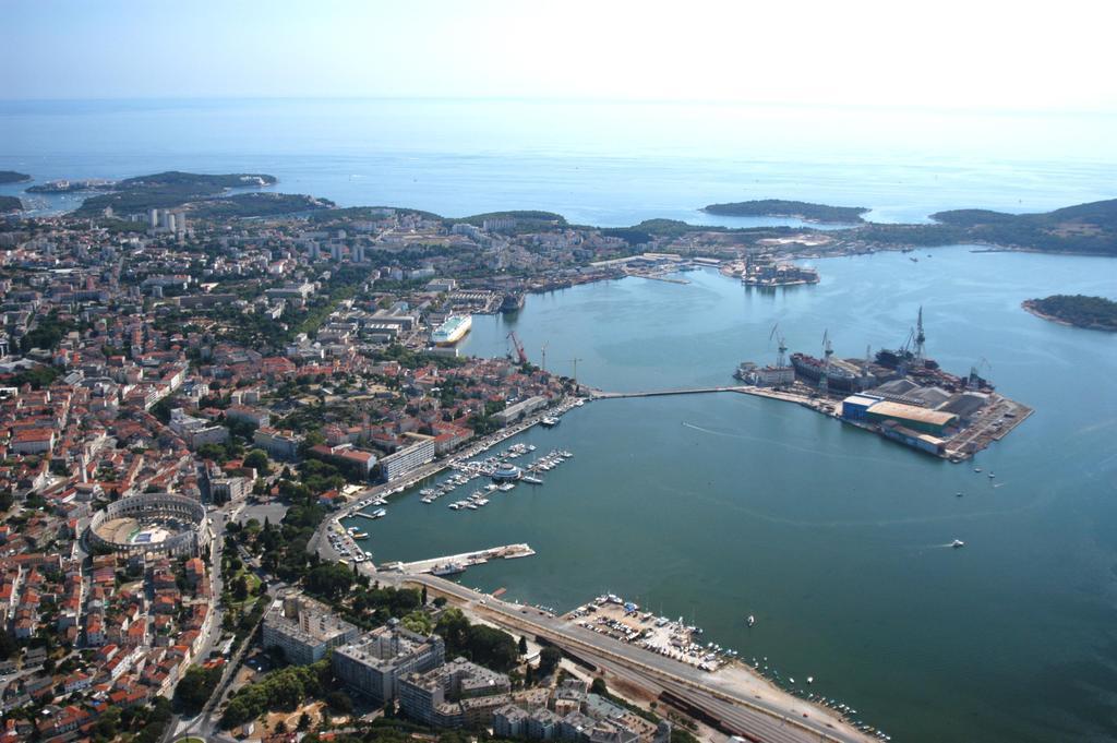 Ribarska Koliba - Stella Adria Villa Pula Exteriér fotografie